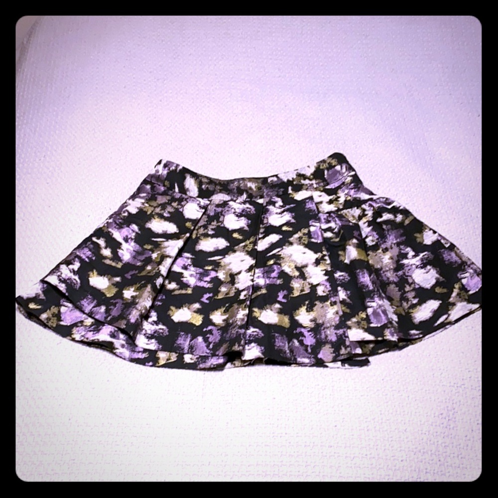 Quality Fabric! Banana Republic Pleated Skirt
